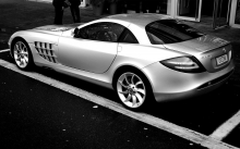  Mercedes-Benz SLR McLaren    